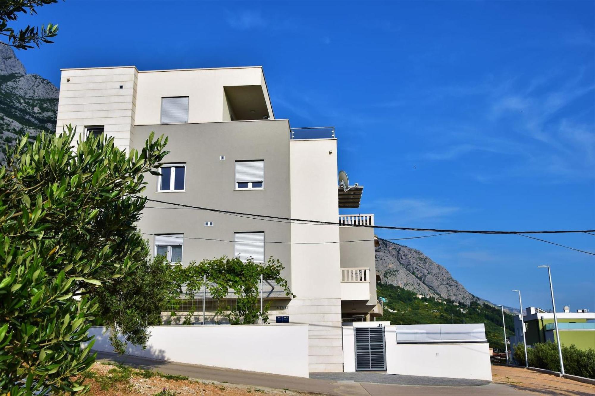 Adria View * Makarska